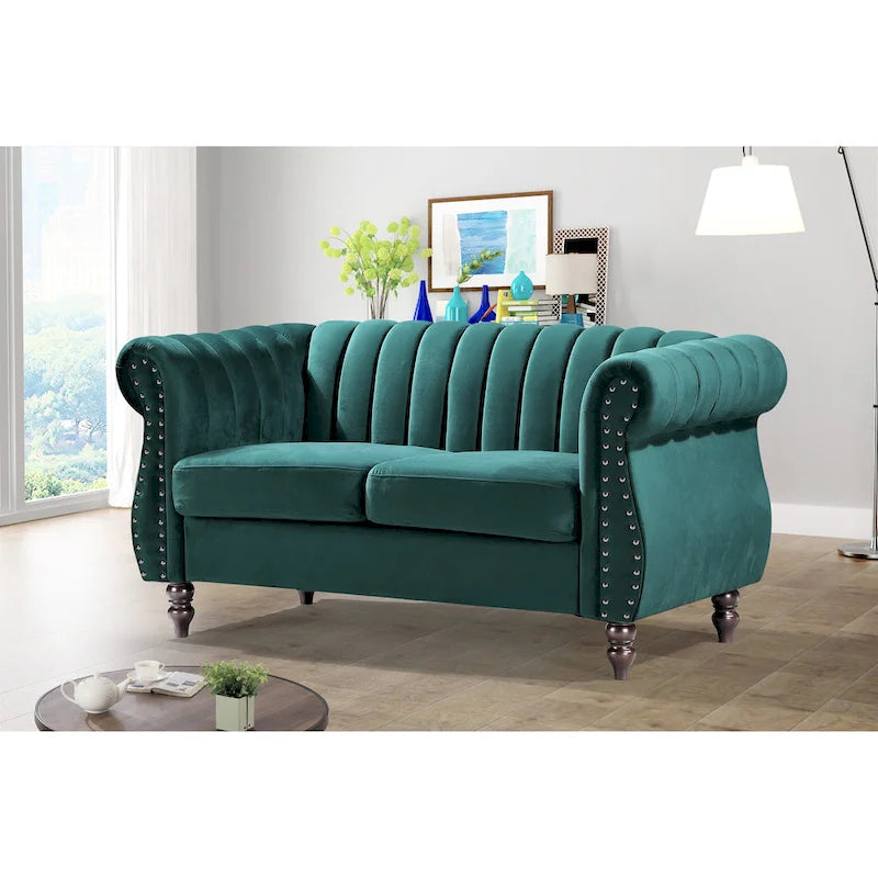 Samt-Loveseat im Chesterfield-Stil mit gerollten Armlehnen und Nagelkopfdetails
