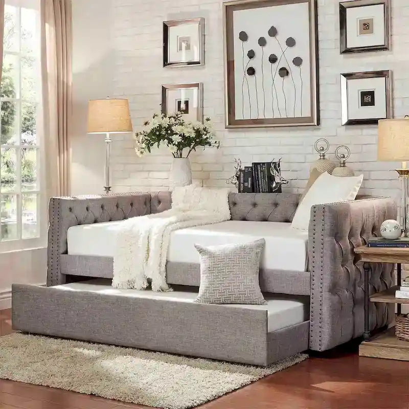 Twin Tufted Nailhead Daybed