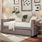 Twin Tufted Nailhead Daybed