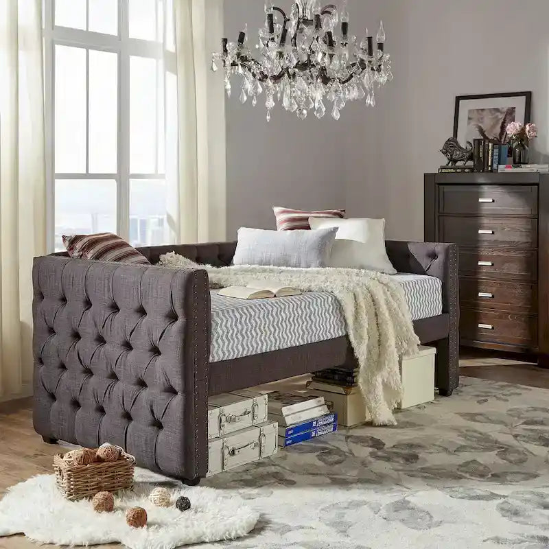 Twin Tufted Nailhead Daybed