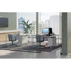 Modern kantoorbureau, computerbureau, werkstation met opbergladen